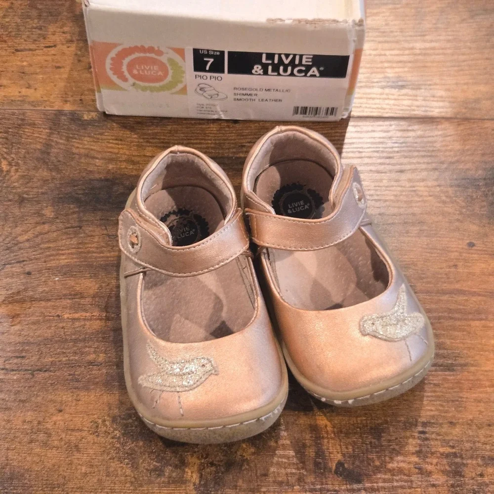Livie & Luca Pio Pio Rosegold Metallic Shimmer Leather Mary Jane Shoes Kids‎ 7c